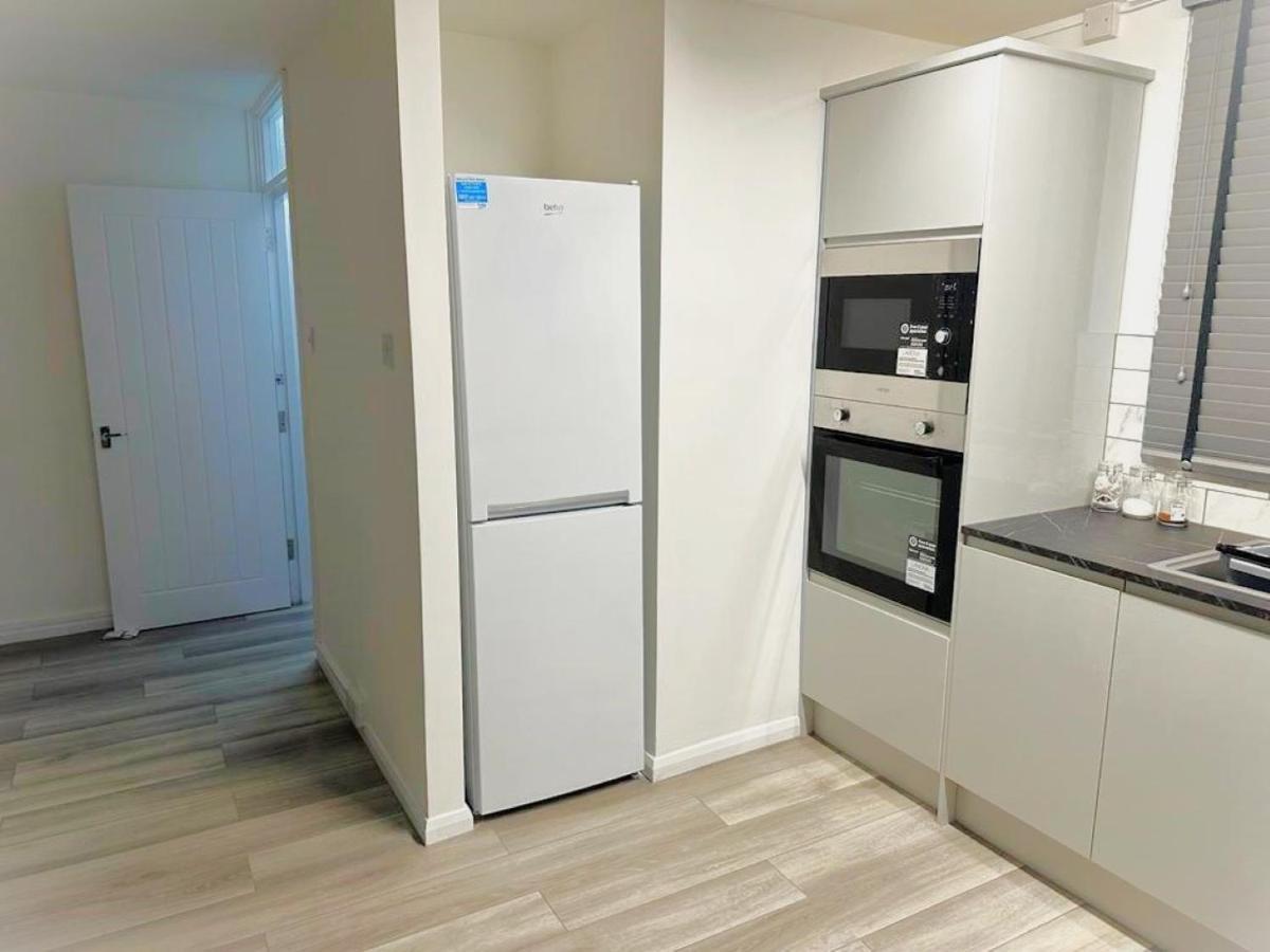 Stylish Apartment At Carlton Grove London Eksteriør billede
